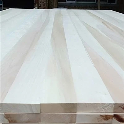 Tablero de madera de álamo blanqueado para decoración