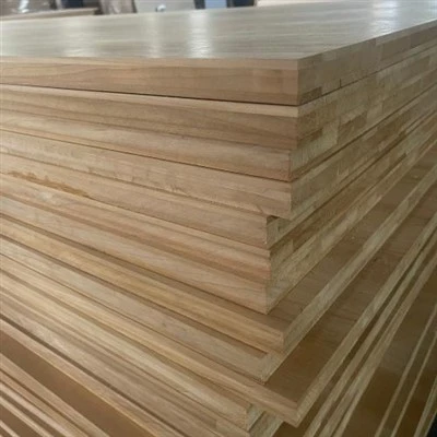 Tablero laminado de álamo carbonizado por calor